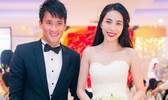 Mẹ chồng mất xe máy và những chuyện 'ngỡ như đùa' trong đám cưới của Thủy Tiên Mẹ chồng mất xe máy và những chuyện 'ngỡ như đùa' trong đám cưới của Thủy Tiên