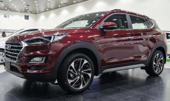 Hyundai Tucson đang rẻ hơn Honda CR-V cả trăm triệu đồng Hyundai Tucson đang rẻ hơn Honda CR-V cả trăm triệu đồng