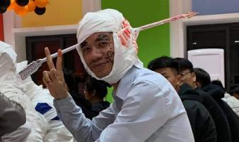 Những màn hóa trang siêu dị của học sinh ngày Halloween, thầy cô cũng lầy lội chẳng kém Những màn hóa trang siêu dị của học sinh ngày Halloween, thầy cô cũng lầy lội chẳng kém