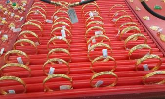 Giá vàng hôm nay 26-11: “Đánh nhanh – rút nhanh”, giới đầu tư bán thêm 33,7 tấn vàng Giá vàng hôm nay 26-11: “Đánh nhanh – rút nhanh”, giới đầu tư bán thêm 33,7 tấn vàng
