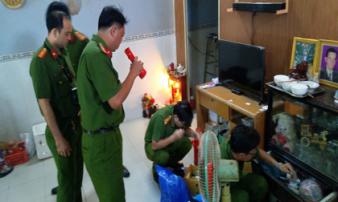 Truy nã đặc biệt Mười Tường và đồng bọn vận chuyển 51kg vàng qua biên giới Truy nã đặc biệt Mười Tường và đồng bọn vận chuyển 51kg vàng qua biên giới