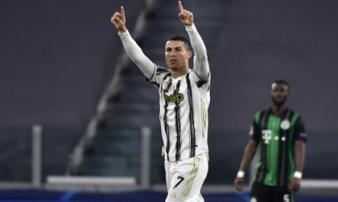 Vượt mặt Messi, Ronaldo giành giải 'Bàn Chân Vàng 2020' Vượt mặt Messi, Ronaldo giành giải 'Bàn Chân Vàng 2020'