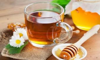 Chuyên gia dinh dưỡng cho biết: 3 khung giờ uống nước mật ong ấm tốt cho sức khỏe, ai cũng nên biết Chuyên gia dinh dưỡng cho biết: 3 khung giờ uống nước mật ong ấm tốt cho sức khỏe, ai cũng nên biết