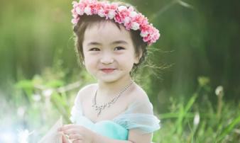 4 quan niệm sai lầm khi nuôi con gái, cần bỏ ngay nếu không muốn bé cả đời bất hạnh 4 quan niệm sai lầm khi nuôi con gái, cần bỏ ngay nếu không muốn bé cả đời bất hạnh
