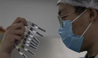 Nghịch lý 'đắng lòng' của vắc-xin Covid-19 Trung Quốc Nghịch lý 'đắng lòng' của vắc-xin Covid-19 Trung Quốc