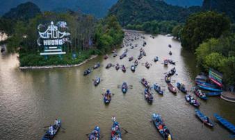 Hà Nội xem xét mở cửa trở lại chùa Hương và các di tích, cơ sở tôn giáo Hà Nội xem xét mở cửa trở lại chùa Hương và các di tích, cơ sở tôn giáo