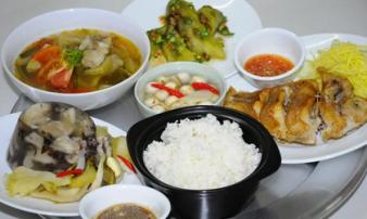 Sai lầm tai hại khi ăn cơm mà nhiều người mắc phải nhất Sai lầm tai hại khi ăn cơm mà nhiều người mắc phải nhất