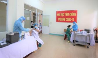 Quảng Ngãi ghi nhận 8 trường hợp sốc phản vệ sau khi tiêm vắc xin Covid-19 Quảng Ngãi ghi nhận 8 trường hợp sốc phản vệ sau khi tiêm vắc xin Covid-19