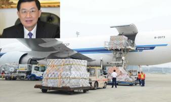 'Vua hàng hiệu' Johnathan Hạnh Nguyễn xin lập hãng hàng không vận tải vốn 100 triệu USD 'Vua hàng hiệu' Johnathan Hạnh Nguyễn xin lập hãng hàng không vận tải vốn 100 triệu USD
