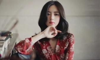 Phụ nữ có nhan sắc là điều tốt nhưng phải sống biết điều mới được vạn người mê Phụ nữ có nhan sắc là điều tốt nhưng phải sống biết điều mới được vạn người mê