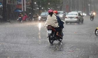 Hôm nay, Hà Nội đón mưa 'vàng' chấm dứt nắng nóng đỉnh điểm vào lúc nào? Hôm nay, Hà Nội đón mưa 'vàng' chấm dứt nắng nóng đỉnh điểm vào lúc nào?