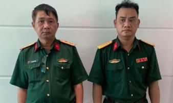Người đàn ông giả mạo Trung tướng quân đội khi qua chốt vừa bị bắt là giám đốc công ty nào? Người đàn ông giả mạo Trung tướng quân đội khi qua chốt vừa bị bắt là giám đốc công ty nào?