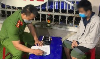 Thiếu niên 14 tuổi đột nhập vào khu công nghiệp, trộm nhiều điện thoại của các công nhân Thiếu niên 14 tuổi đột nhập vào khu công nghiệp, trộm nhiều điện thoại của các công nhân