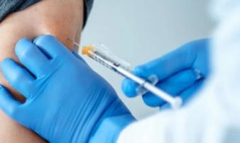Bộ Y tế: Trong tháng 10, cần tiêm ít nhất 2 triệu liều vaccine COVID-19/ngày Bộ Y tế: Trong tháng 10, cần tiêm ít nhất 2 triệu liều vaccine COVID-19/ngày