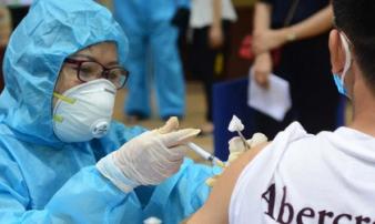 Thêm 22 học sinh ở Thanh Hóa nhập viện sau tiêm vaccine Covid-19, 2 em co giật được chuyển viện gấp Thêm 22 học sinh ở Thanh Hóa nhập viện sau tiêm vaccine Covid-19, 2 em co giật được chuyển viện gấp
