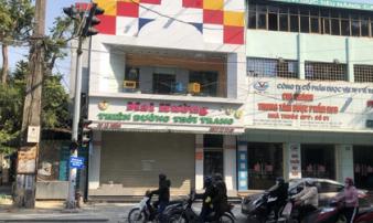 Vụ chủ shop Mai Hường hành hạ nữ sinh trộm váy: Hàng tấn quần áo tại shop bị thu giữ, chỉ còn lại hàng 'made in Việt Nam' Vụ chủ shop Mai Hường hành hạ nữ sinh trộm váy: Hàng tấn quần áo tại shop bị thu giữ, chỉ còn lại hàng 'made in Việt Nam'