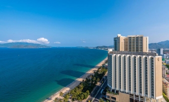  Top 10 khách sạn Nha Trang gần biển giá rẻ