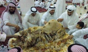 Người dân Dubai giàu nhất thế giới ăn gì hàng ngày? Món thứ 2 quá đẳng cấp