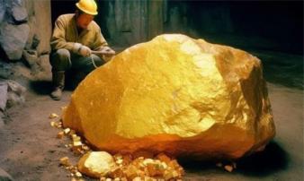 Có 1 cục vàng lộ thiên nặng tới 45 tấn nằm sát Việt Nam nhưng không ai dám khai thác, lý do là gì?