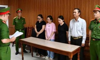 Thêm 4 đối tượng bị khởi tố trong vụ án lừa dối khách hàng tại Phòng khám đa khoa quốc tế Đà Nẵng Thêm 4 đối tượng bị khởi tố trong vụ án lừa dối khách hàng tại Phòng khám đa khoa quốc tế Đà Nẵng