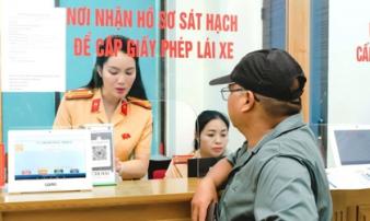 Đề xuất người dân có thể thực hiện toàn bộ thủ tục đổi giấy phép lái xe trực tuyến