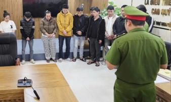 Triệt phá đường dây 'nuôi' tài khoản ngân hàng cho tội phạm lừa đảo