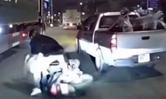 Tài xế bán tải tạt đầu làm ngã 3 người đi xe máy bị tạm giữ 