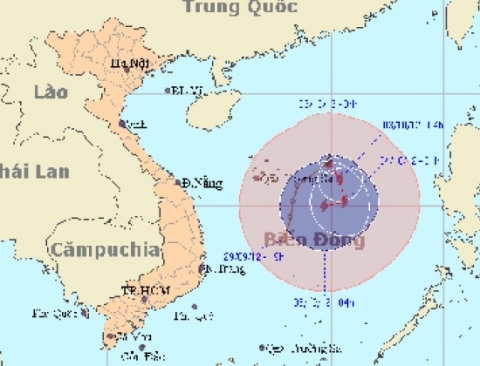 Sáng sớm 2/10, áp thấp nhiệt đới đã mạnh lên thành bão (cơn bão số 7 trên biển Đông trong mùa mưa bão năm 2012). Ảnh: NCHMF