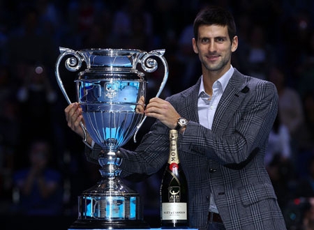 Novak Djokovic sẽ nhận chiếc cúp cho số 1 thế giới giống năm 2011