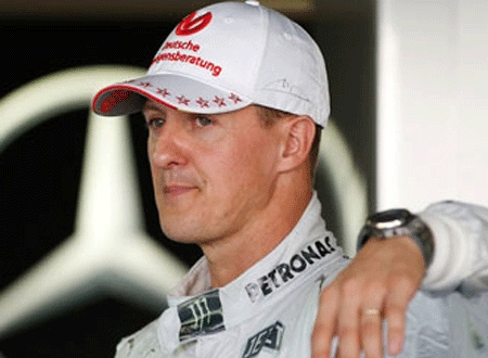 Tay đua Michael Schumacher. Ảnh Reuters