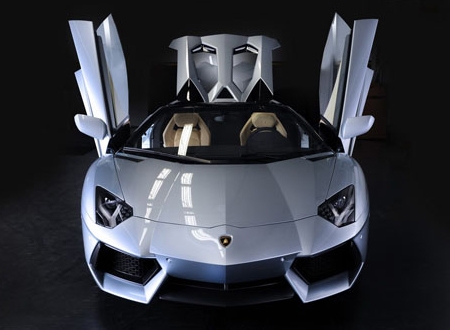 Siêu xe Lamborghini Aventador LP700-4 Roadster