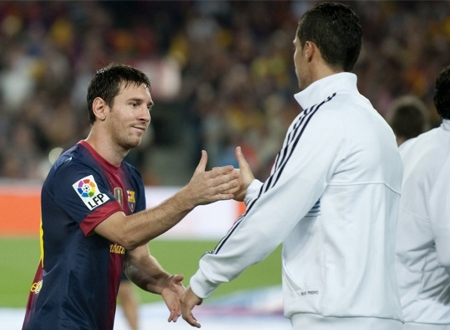 Messi thêm một lần nữa chiến thắng Ronaldo