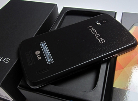 Google Nexus 4 đang tạo cơn sốt trong cộng đồng người dùng Android