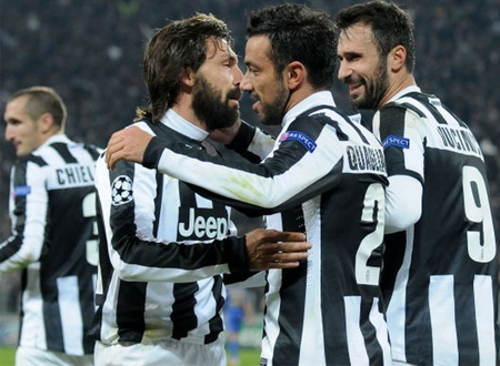 Juve đè bẹp Chelsea ở Turin