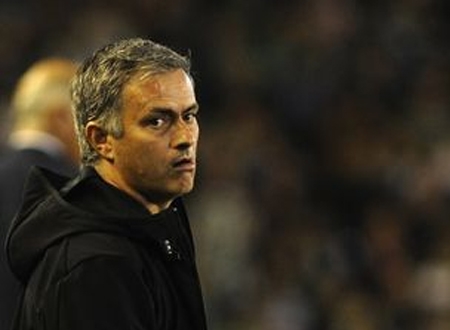 Mourinho phàn nàn về đủ thứ sau thất bại trước Betis