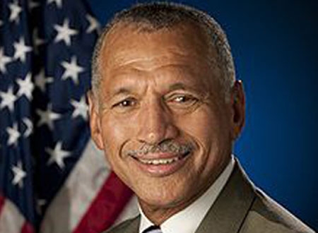 Tổng giám đốc NASA Charles Bolden. Ảnh: Wikipedia