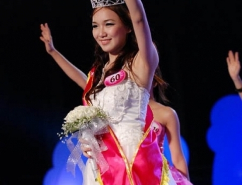 Cao Thanh Thảo My đăng quang Miss Teen 2011