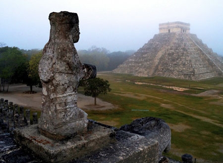 Ngôi đền Kukulkan của người Maya ở khu di tích Chichen Itza, Mexico