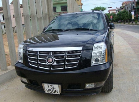 Cadillac Escalade biển tứ quý 6