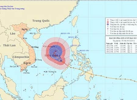 Sức gió mạnh nhất ở vùng gần tâm bão mạnh cấp 12 (118-133 km/giờ) giật cấp 13-14. 