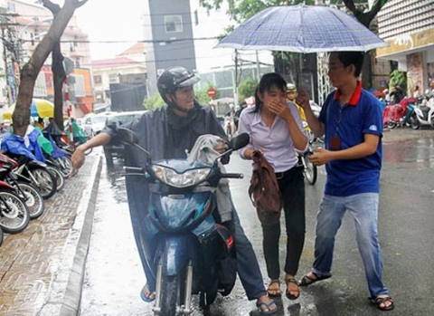 Che ô cho bạn đi thi (Ảnh minh họa)