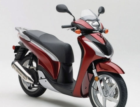 Nếu hy sinh kiểu dáng SH cũ (ảnh), Honda có thể sẽ gặp nhiều khó khăn