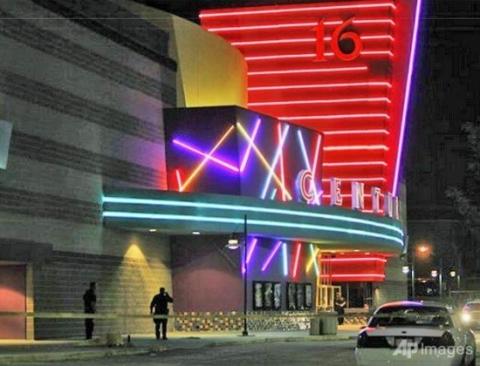 Rạp chiếu phim Century, nơi xảy ra vụ xả súng đẫm máu. (Ảnh: AP)