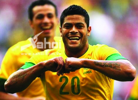 Hulk là 1 trong 3 cầu thủ trên 23 tuổi của Brazil dự Olympic London 2012