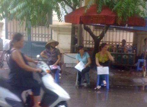 Nếu không có mối quan hệ với nhân viên y tế, “cò mồi” khó ngang nhiên hành nghề