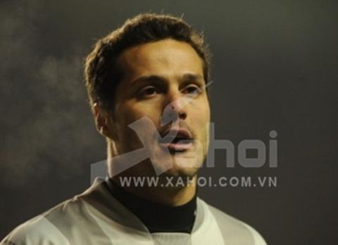 Julio Cesar, Dejan Stankovic và Diego Forlan không còn khoác áo Inter nữa?