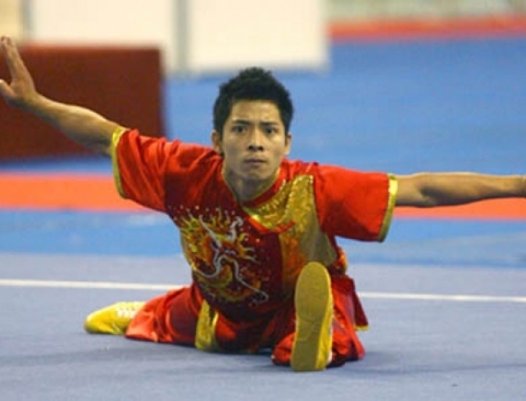 Mạnh Quyền giành huy chương đầu tiên cho wushu Việt Nam