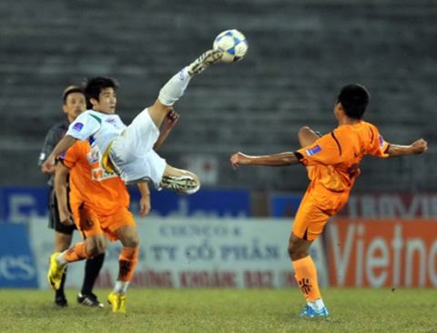 V-League 2012 đang bước vào giai đoạn gây cấn nhất