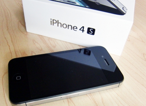 Apple iPhone 4S