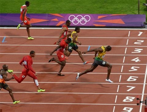 Bước chân thần tốc của Usain Bolt